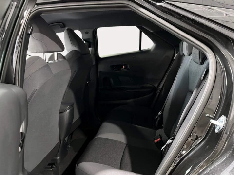 Toyota C-HR 1.8 Advance Hybrid 140