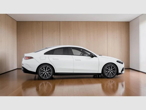 Mercedes-Benz CLA  250+ con tecnologia EQ