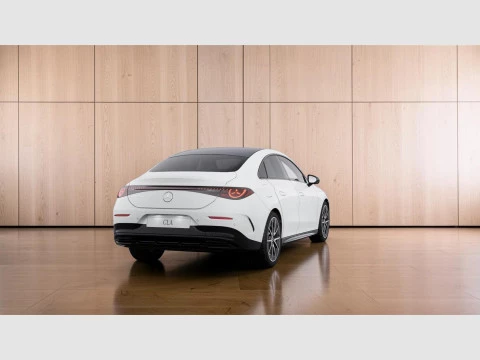 Mercedes-Benz CLA  250+ con tecnologia EQ