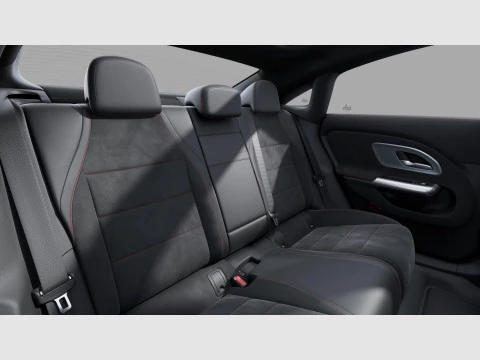 Mercedes-Benz CLA  250+ con tecnologia EQ