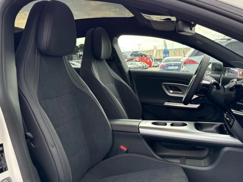 Mercedes-Benz CLA  250+ con tecnologia EQ