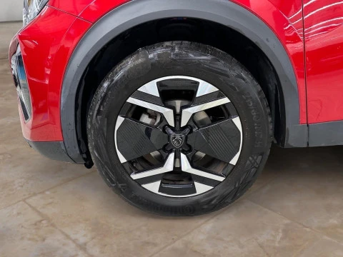 Peugeot 2008 Allure Gasolina 100 S&S 6 Vel. MAN