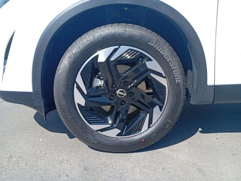 Nissan Qashqai  MHEV N-Connecta 2025