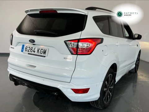 Ford Kuga 1.5 EcoBoost 150 A-S-S 4x2 ST-Line