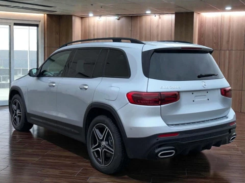 Mercedes-Benz GLB  200 d