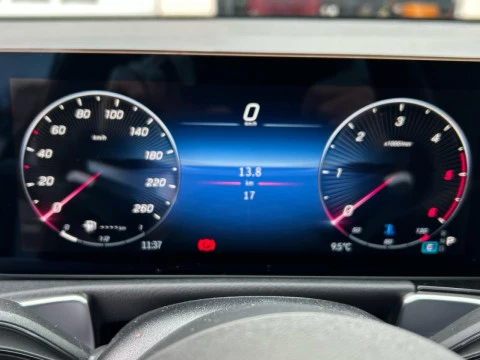 Mercedes-Benz GLB  200 d