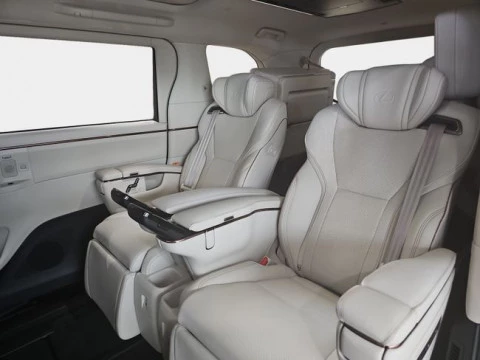 Lexus LM 350h Luxury Light Beige 6 plazas