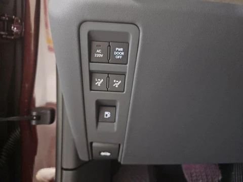 Lexus LM 350h Luxury Light Beige 6 plazas