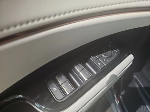 Lexus LM 350h Luxury Light Beige 6 plazas