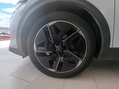 Peugeot 408 408 GT PHEV 180 e-EAT8