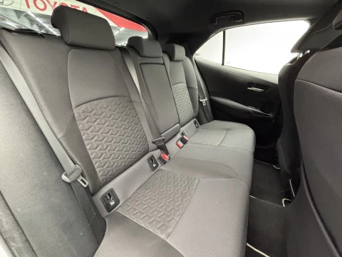 Toyota Corolla 1.8 125H ACTIVE TECH E-CVT