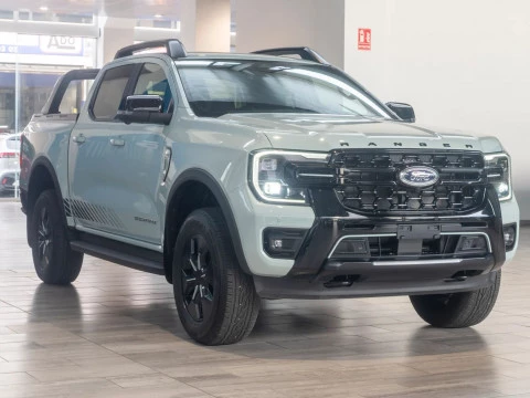Ford Ranger 2.3 TIVCT PHEV e-AWD D Cab Stormtrak AT