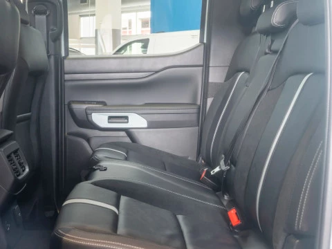 Ford Ranger 2.3 TIVCT PHEV e-AWD D Cab Stormtrak AT