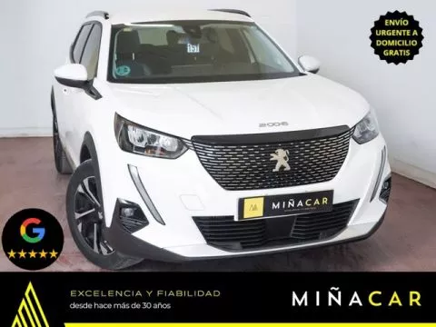 Peugeot 2008 BlueHDi 110 Allure Pack 81 kW (110 CV) Peugeot 2008 BlueHDi 110 Allure Pack 81 kW (110 CV)