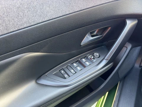 Peugeot 308 PureTech 130 SANDS Allure 96 kW (130 CV)