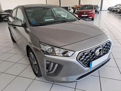 Hyundai IONIQ 1.6 GDI PHEV STYLE DCT 5P