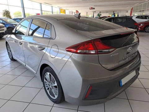 Hyundai IONIQ 1.6 GDI PHEV STYLE DCT 5P