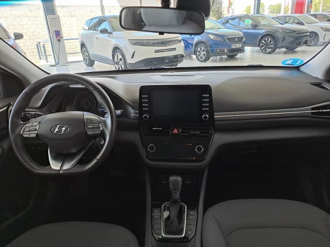 Hyundai IONIQ 1.6 GDI PHEV STYLE DCT 5P