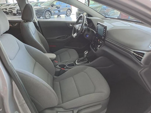 Hyundai IONIQ 1.6 GDI PHEV STYLE DCT 5P