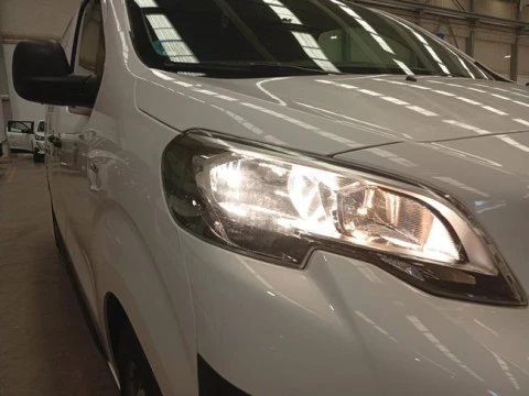 Peugeot Expert furgón Furgón Premium 1.5 BlueHDi 100 Standard (AC)