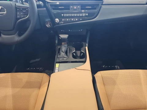 Lexus ES 2.5 300h Premium