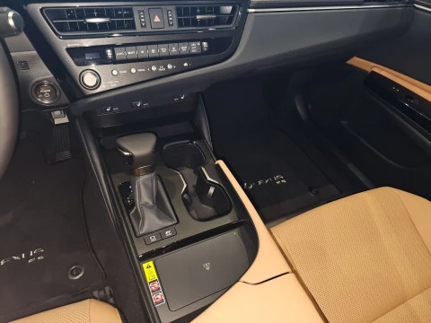 Lexus ES 2.5 300h Premium