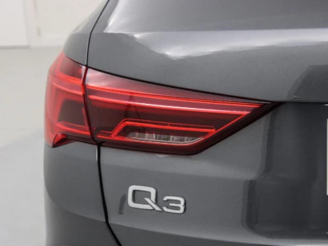 Audi Q3 1.4 45 TFSI E S TRONIC S LINE 245 5P