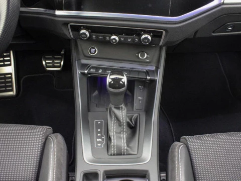 Audi Q3 1.4 45 TFSI E S TRONIC S LINE 245 5P