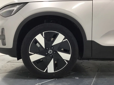 Volvo XC40 Recharge Single Extended Plus Auto