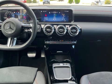 Mercedes-Benz Clase CLA  220 d Coupé