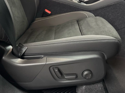 Volvo XC40 XC40 B3 PLUS BLACK EDITION