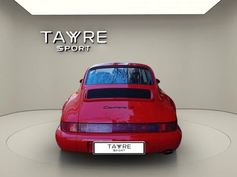 Porsche 911 Carrera 4
