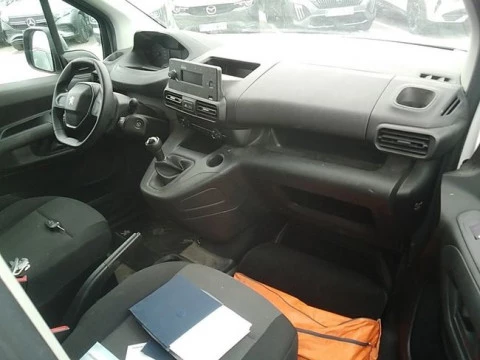 Peugeot Partner Pro Standard 600kg BlueHDi 73kW