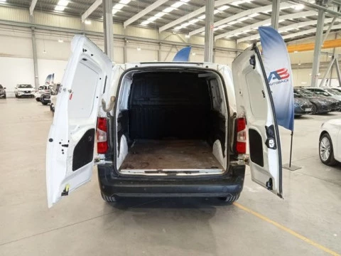 Peugeot Partner Pro Standard 600kg BlueHDi 73kW