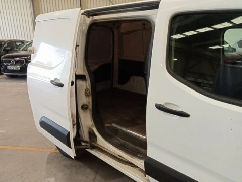 Peugeot Partner Pro Standard 600kg BlueHDi 73kW