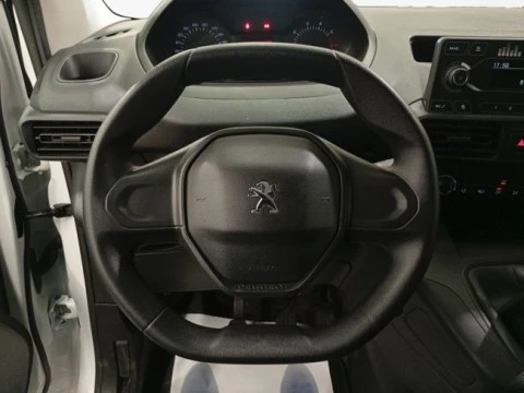 Peugeot Partner Pro Standard 600kg BlueHDi 73kW