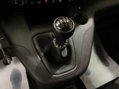 Peugeot Partner Pro Standard 600kg BlueHDi 73kW
