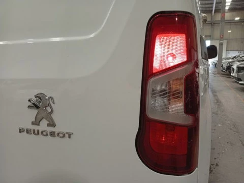 Peugeot Partner Pro Standard 600kg BlueHDi 73kW