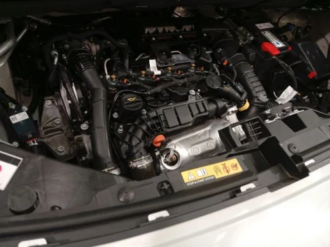 Peugeot Partner Pro Standard 600kg BlueHDi 73kW