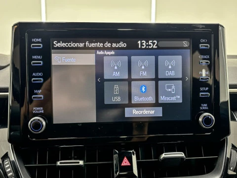 Toyota Corolla 1.8 125H ACTIVE TECH E-CVT