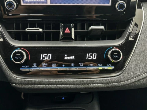 Toyota Corolla 1.8 125H ACTIVE TECH E-CVT