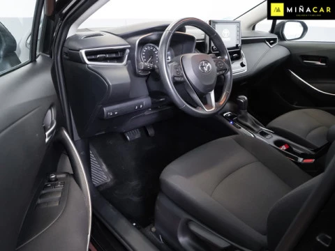 Toyota Corolla 1.8 125 Hibrido Active Tech E-CVT Sedan 90 kW (122 CV)