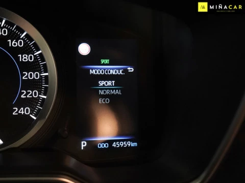 Toyota Corolla 1.8 125 Hibrido Active Tech E-CVT Sedan 90 kW (122 CV)