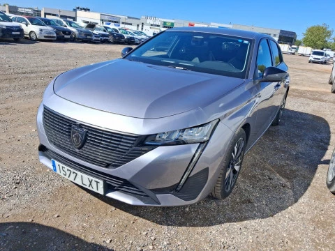 Peugeot 308 5P Allure BlueHDi 130 S&S MAN