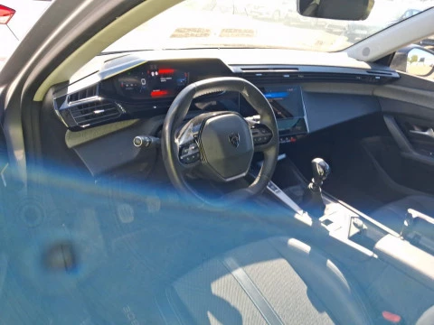 Peugeot 308 5P Allure BlueHDi 130 S&S MAN