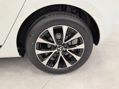 Mitsubishi Colt 100T Motion