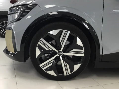 Renault Megane E-Tech  Iconic Autonomia Confort AC22 EV60 160kW