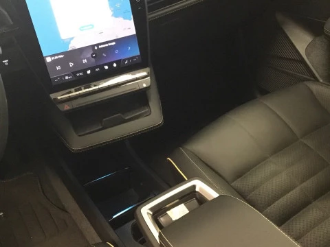 Renault Megane E-Tech  Iconic Autonomia Confort AC22 EV60 160kW