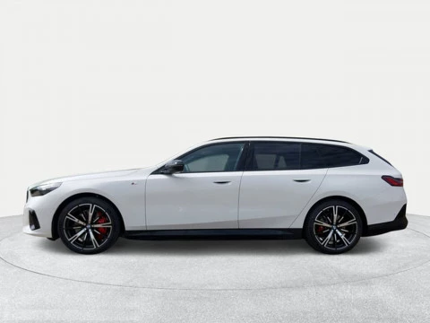 BMW i5 eDrive40
