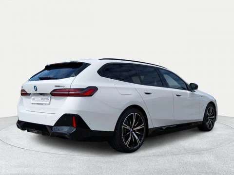 BMW i5 eDrive40